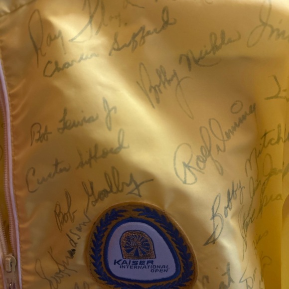 1974 Rare-Vintage Kaiser International PGA tournament Yellow Windbreaker - Picture 14 of 16